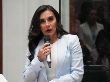 Verónica Abad: Se está gobernando al Ecuador sin un proyecto político