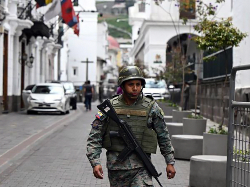 5 cosas que los países de América Latina pueden aprender de la crisis de seguridad en Ecuador, según expertos