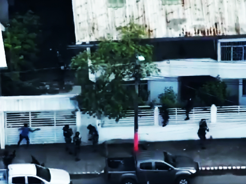 En video: Así fue el operativo para detener a cuatro personas por tráfico de drogas en Esmeraldas