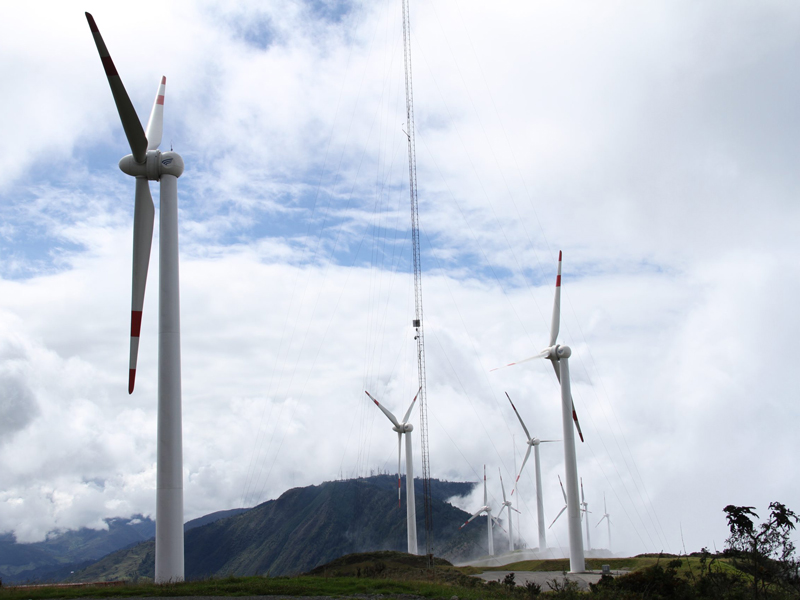 Contraloría ejerce acciones de control al sector energético