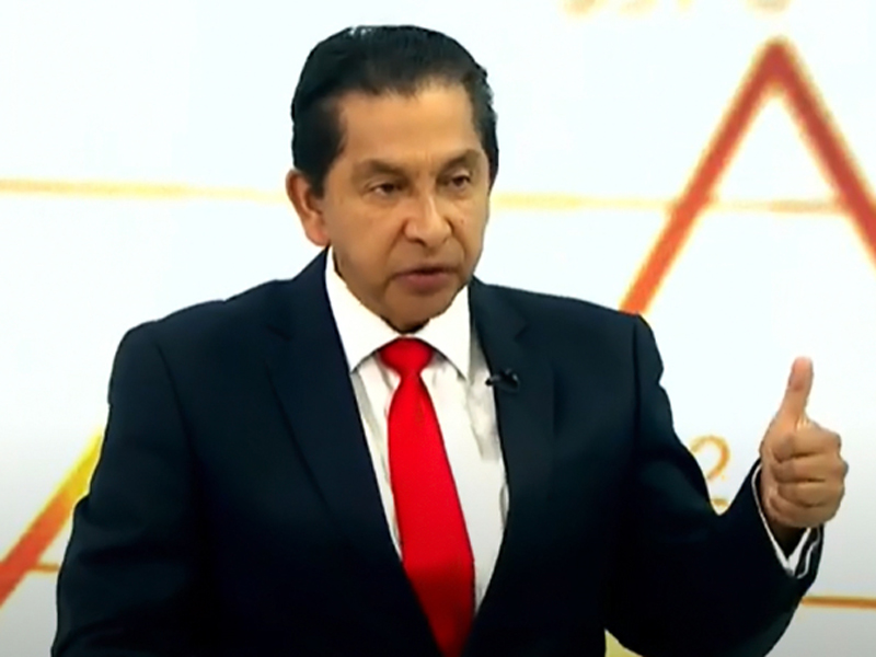 Lucio Gutiérrez propone eliminar la figura de vicepresidente