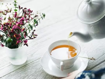 Para qué sirve el té blanco y cuáles son sus beneficios para la salud