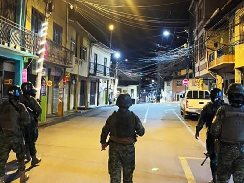 Toque de queda se acorta una hora en Quito
