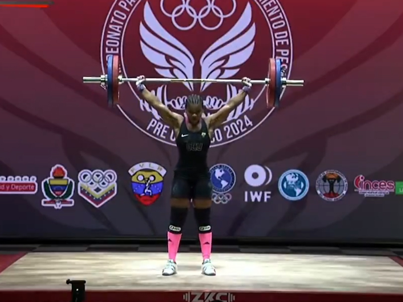 Angie Palacios consigue el oro en arranque en el Campeonato Panamericano de Levantamiento de Pesas
