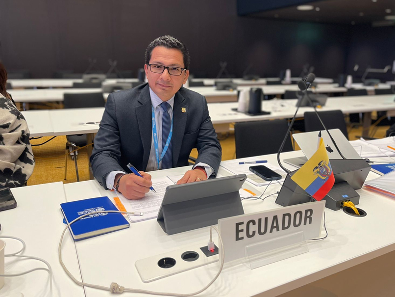 Ecuador participa de reuniones técnicas en Suiza para prever estrategias ante posibles nuevas pandemias y epidemias 