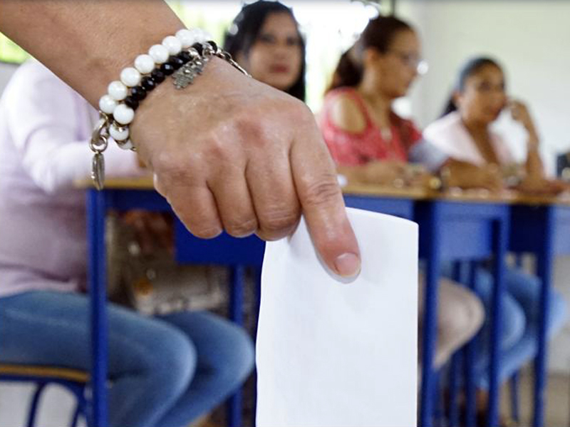Ecuador volverá a las urnas el 9 de febrero de 2025