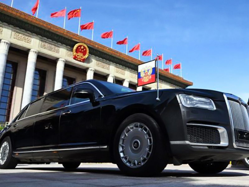 El auto de lujo que Putin le regaló a Kim Jong-un como muestra de ‘su cercana relación’