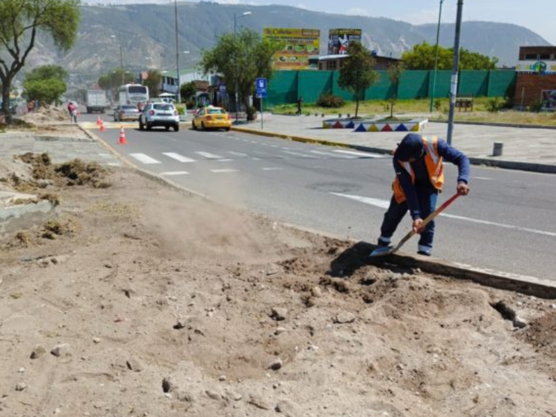 El nuevo bulevar de la av. Equinoccial, en etapa final
