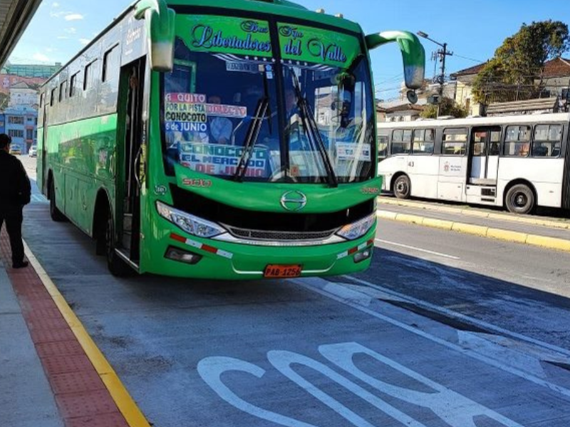 Pasaje urbano en Guayaquil podría subir a 45 centavos