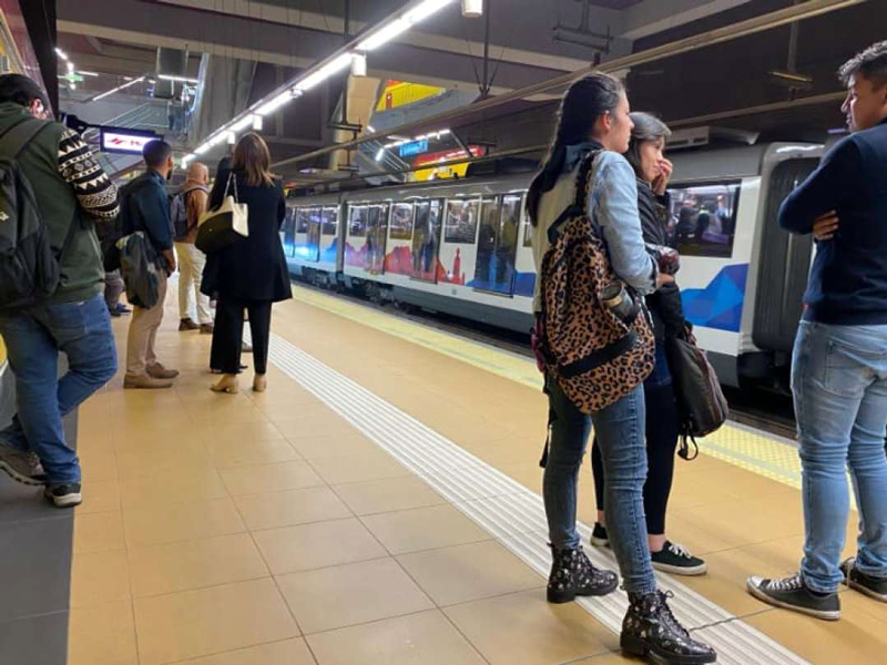 Retrasos en el Metro de Quito por problemas en la vía