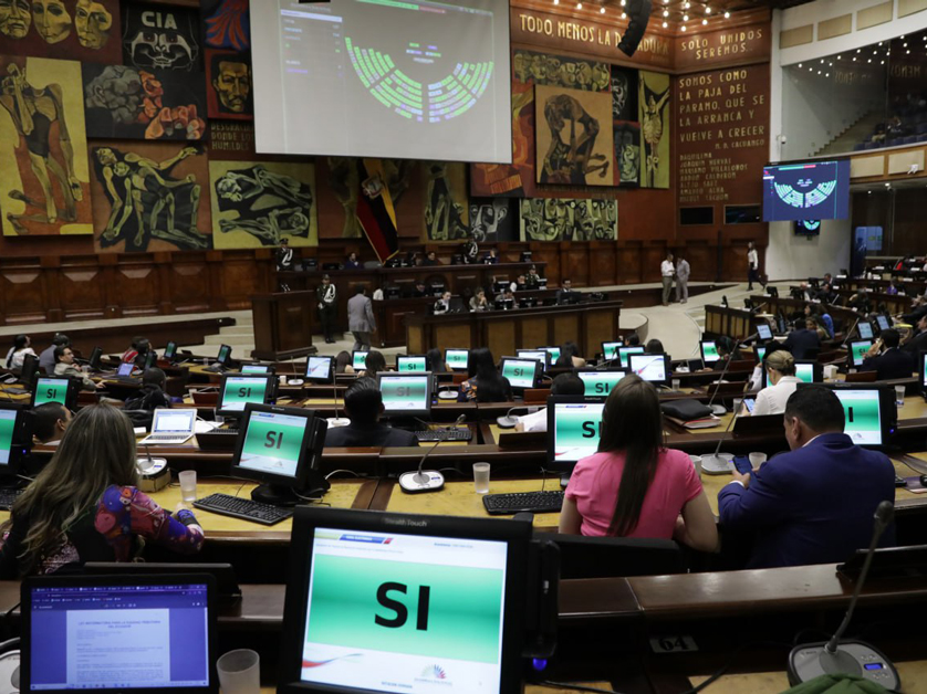 Construye expulsa a uno de sus asambleístas quien votó a favor de la destitución de Fausto Murillo