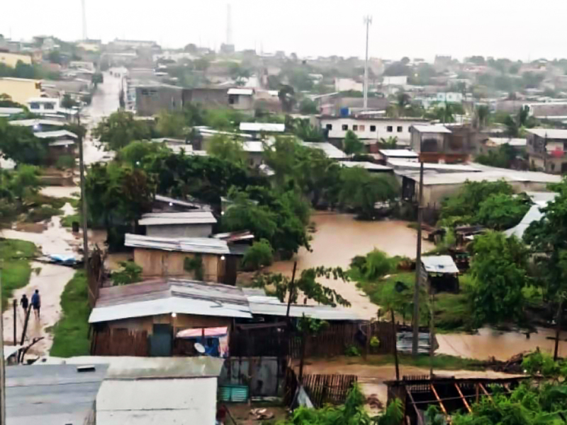 Posorja: 15 familias duermen en albergues tras las lluvias