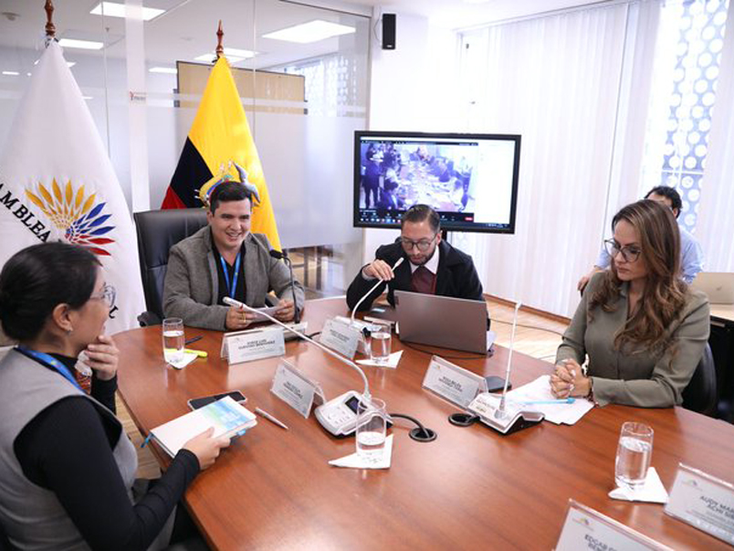 Tratamiento de las enfermedades catastróficas y los cuidados paliativos vuelven a debate en la Comisión de Salud