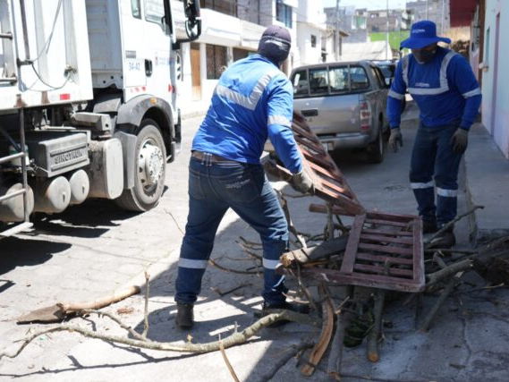 Cuatro toneladas de residuos voluminosos fueron recogidas en El Quinche