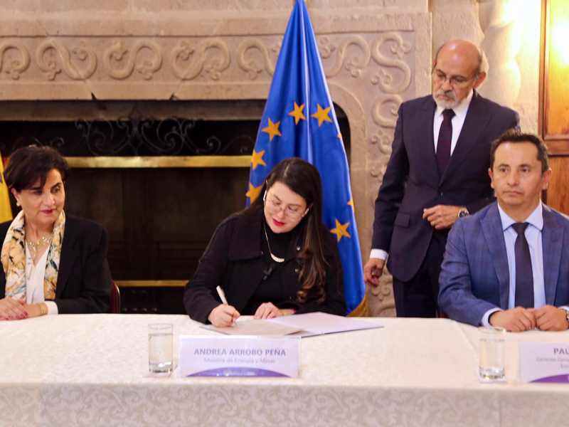 Banco Europeo de Inversiones financiará el proyecto de interconexión eléctrica Ecuador – Perú