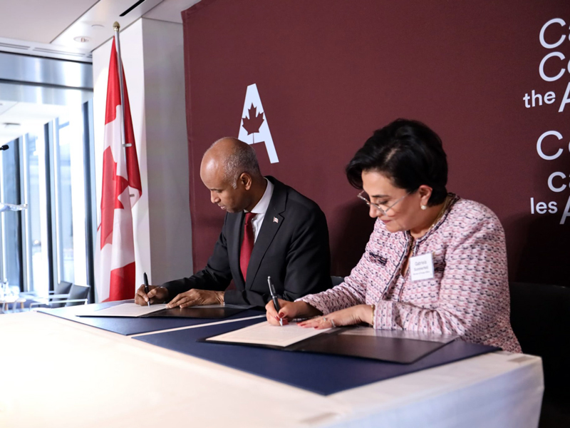 Ecuador y Canadá suscriben carta para la entrega de un préstamo de hasta 120 millones de dólares canadienses
