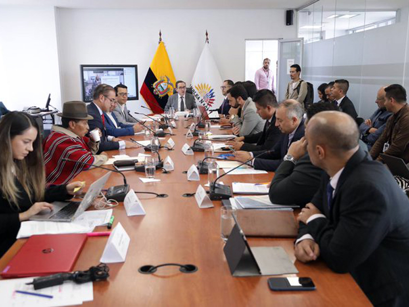 Legisladores fundamentan observaciones al informe del Procurador General del Estado