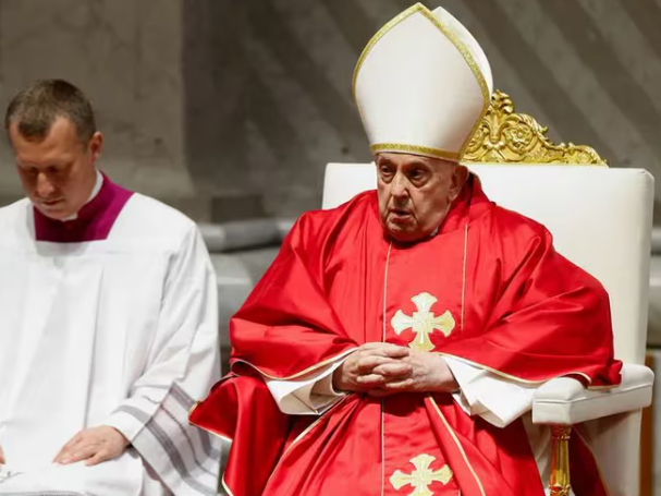 Papa Francisco se disculpa por hablar de la presencia de ‘maricas’ en la Iglesia