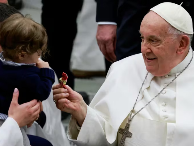 El papa Francisco dijo que tiene bronquitis y volvió a pedir que lean su discurso