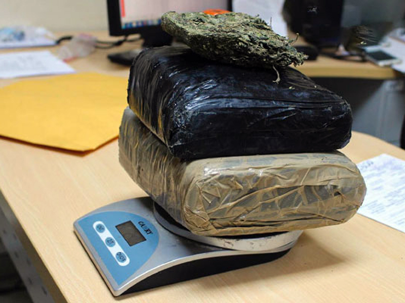 Prisión preventiva por tráfico de drogas y armas de fuego