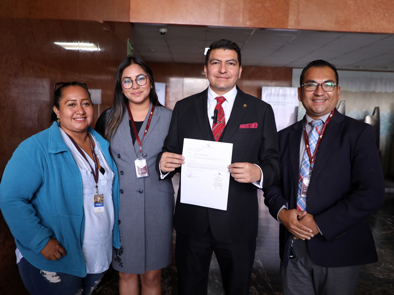 Proponen reformas al seguro social para garantizar igualdad de derechos de afiliados y jubilados de Galápagos