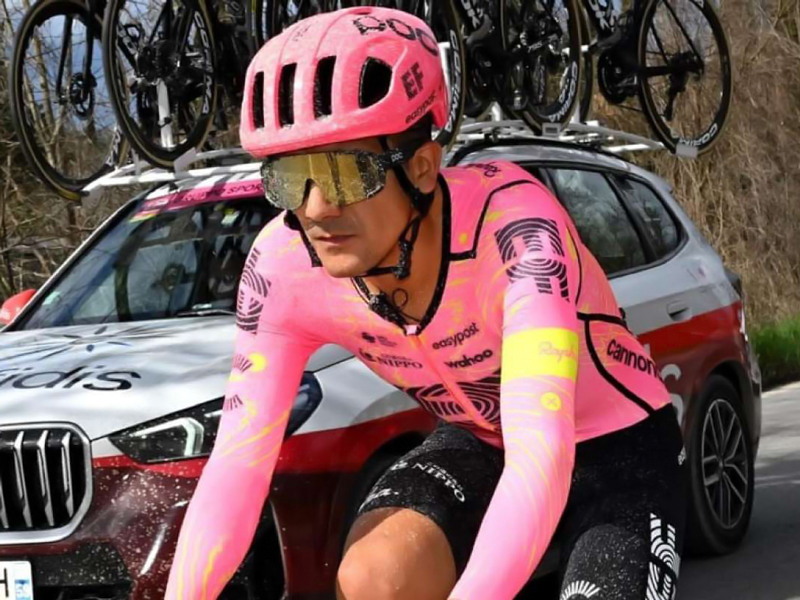 Richard Carapaz y Martín López buscan la etapa 4 del Tour de Suiza