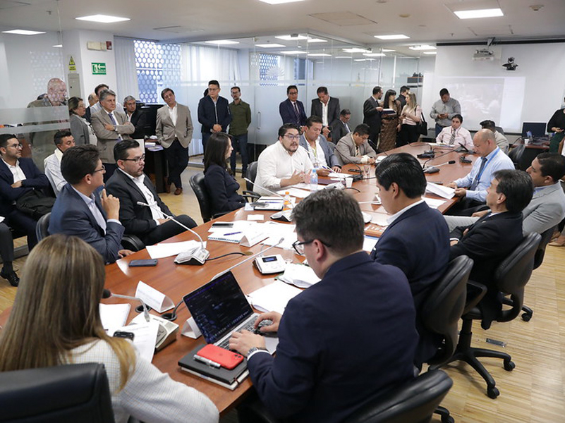 Transportistas se pronuncian sobre la quinta ley económica de carácter urgente propuesta por el Ejecutivo