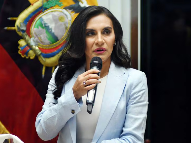 Presentan nueva denuncia contra Verónica Abad en el TCE
