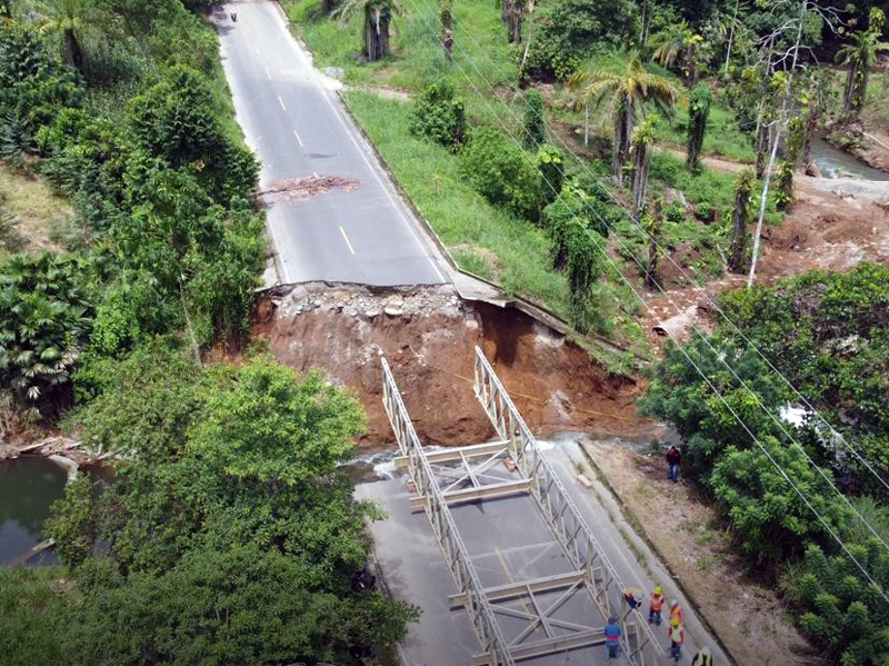 Avanza la instalación del puente Bailey en La Concordia – Puerto Nuevo