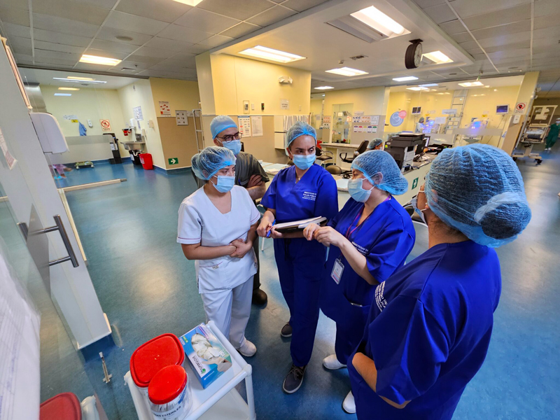 Expertos de OPS evalúan proceso de vigilancia a antimicrobianos en el Hospital Docente de Calderón