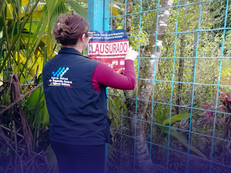 Arcsa clausura planta embotelladora de Pastaza por lote contaminado de agua de consumo humano