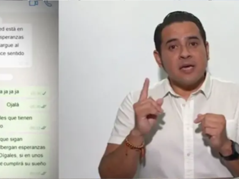 Ronny Aleaga sigue con sus supuestas revelaciones de conversaciones con la fiscal