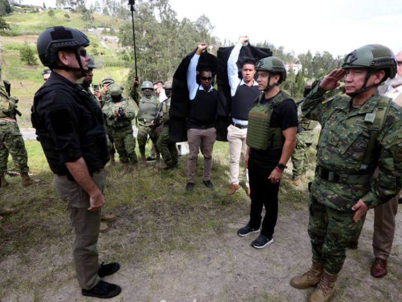 Noboa recorrió la cárcel de Turi, en Cuenca