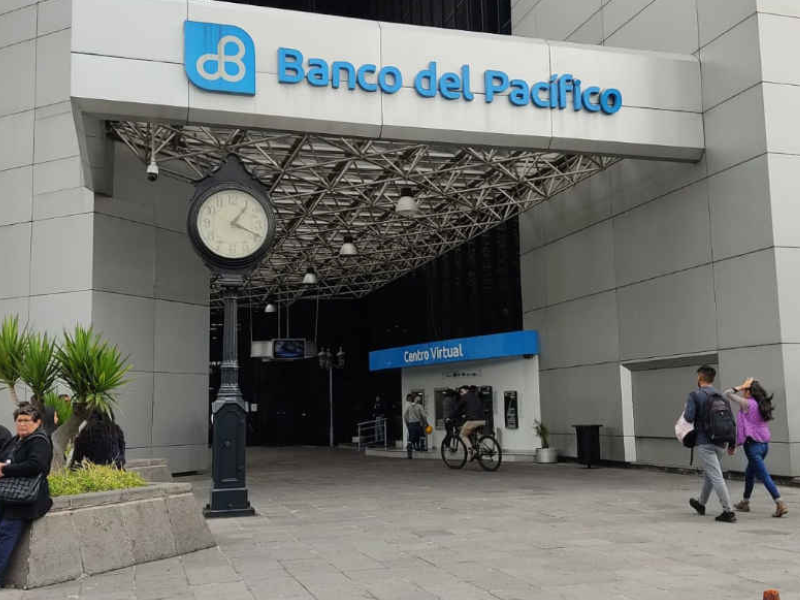 Banco del Pacífico busca evitar millonaria indemnización a favor de exasambleísta Muentes