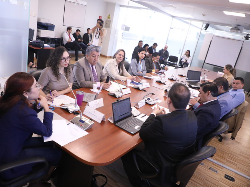Comisión alista la evaluación de la aplicación de la Ley de Contratación Pública