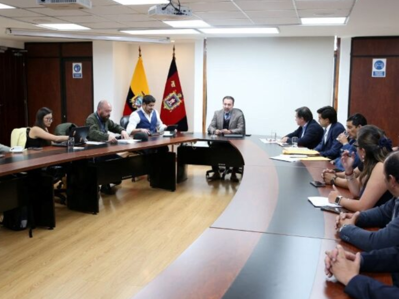 Más del 80% de los soportes publicitarios en Quito no tienen licencia