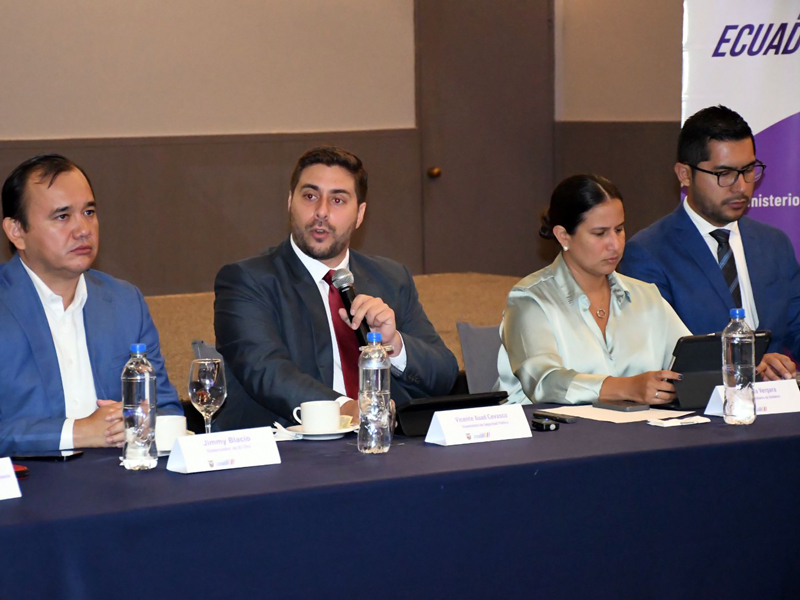 Gobierno Nacional y los GAD unifican criterios para trabajar por la seguridad
