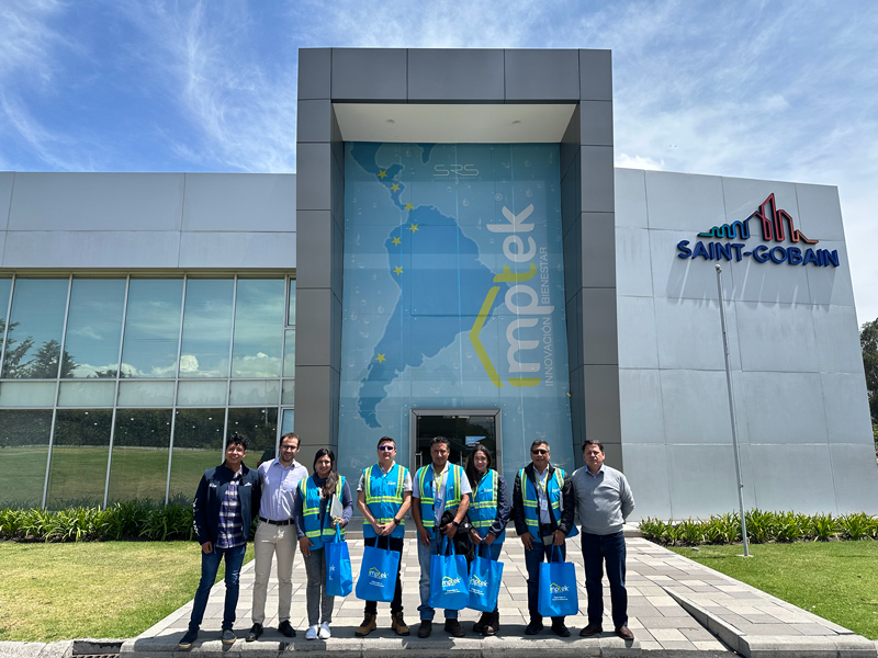 Plantean soluciones sostenibles para la vialidad en Quito