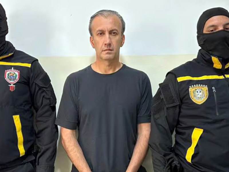 Quién es Tareck El Aissami, el superministro de Maduro que fue detenido por la corrupción en la petrolera estatal de Venezuela