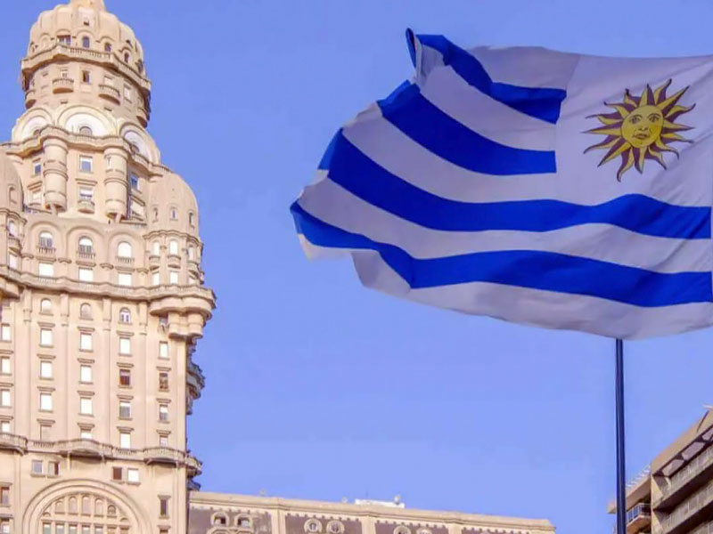 Uruguay exhorta al diálogo entre Ecuador y México