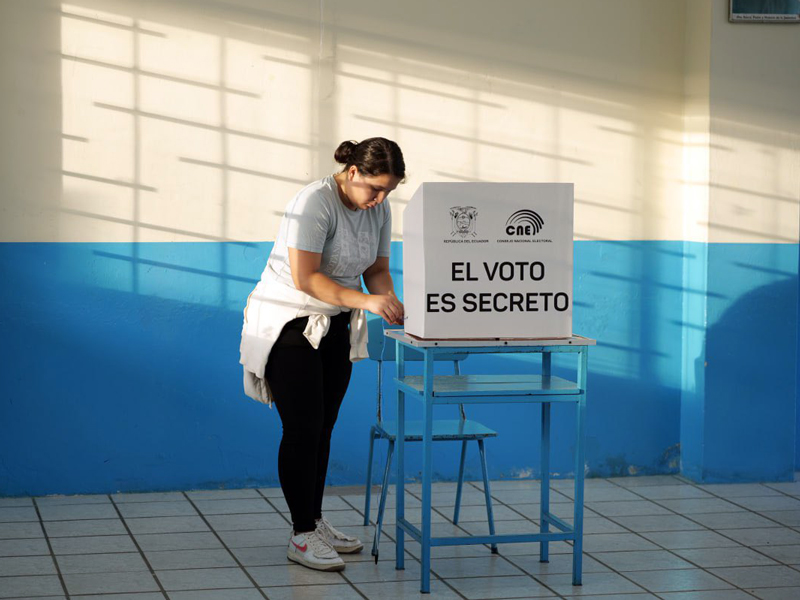 Lluvias causan afectaciones en 15 recintos electorales