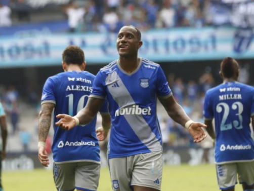 Emelec gana a Cumbayá y mete presión a Aucas en la tabla de posiciones