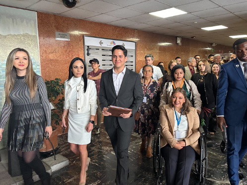 Con el respaldo de más de 80 firmas de asambleístas, presentan el proyecto de Ley del Futbolista Profesional