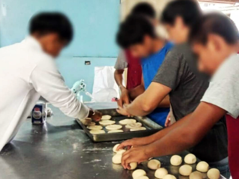 Tras investigación a proveedor de alimentos, Gobierno apunta a mejorar procesos de contratación pública