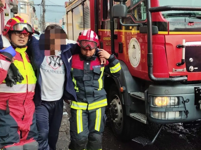 Heridos por caída de rayo durante tormenta eléctrica en Quito