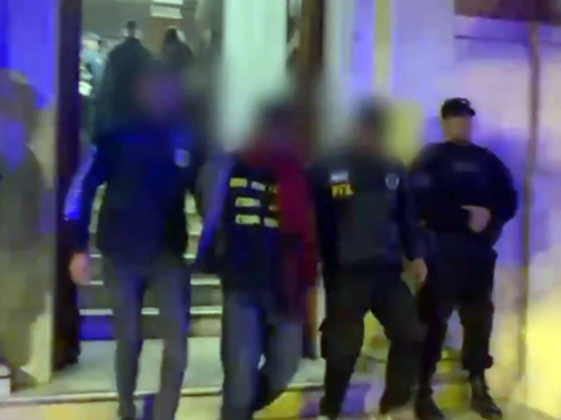 Argentina expulsa a diez ecuatorianos que ‘tendrían vínculos con alias Fito’
