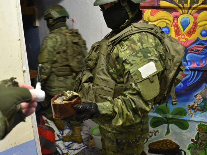 Bloque de seguridad: Explosivo casero, mecha lenta y droga se encontró en la cárcel de Chimborazo
