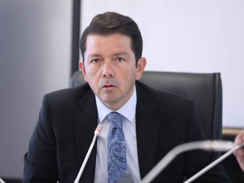 Jiménez: la polarización política y la falta de proyecto propio obstaculizan el cambio en Ecuador