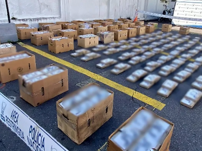 Encuentran 1.155 paquetes de droga en una vivienda residencial de los Ceibos en Guayaquil