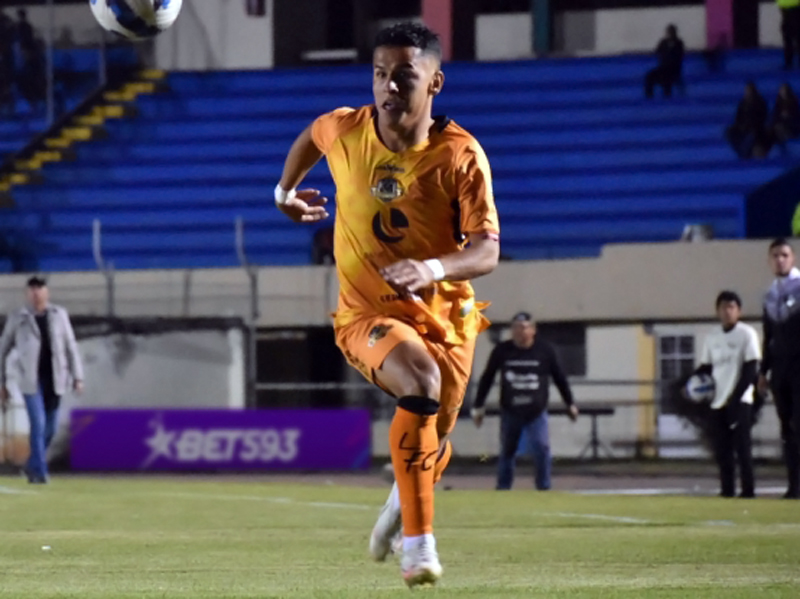 LigaPro ratifica suspensión de dos años al futbolista Milton Bolaños